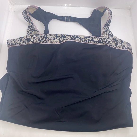 It Figures Plus Size Full Coverage Big Bust Swimsuit - Picture 1 of 9